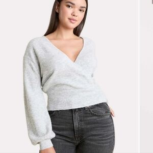 nuuds Light Gray V-Neck Wrap Sweater